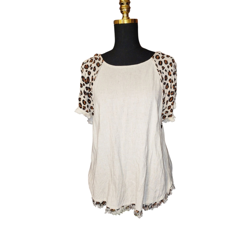 2/25 Umgee Leopard Print Sleeve Women's Top